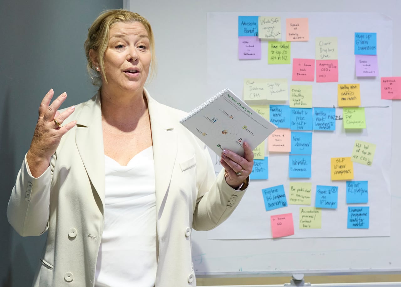 Heidi Lance leading a FirstUp leadership session